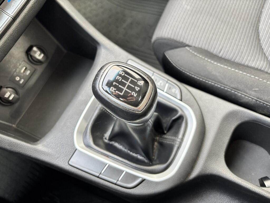 OZ190V01567_32.webp_I30 Trikolor 1.0 Tgdi 88 kW manuál