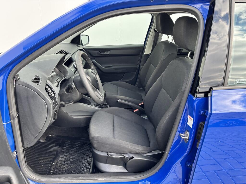 OZ190V01571_19.webp_FABIA Active 1.0 MPI 44 kW manuál, DPH