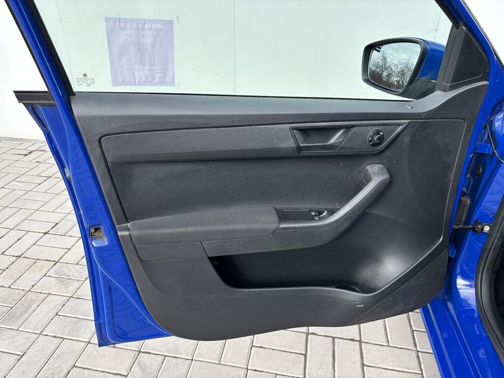 OZ190V01571_20.webp_FABIA Active 1.0 MPI 44 kW manuál, DPH