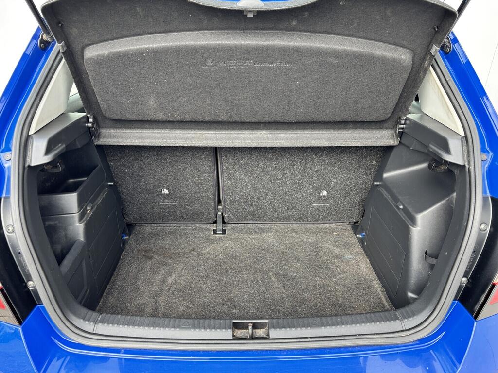 OZ190V01571_30.webp_FABIA Active 1.0 MPI 44 kW manuál, DPH