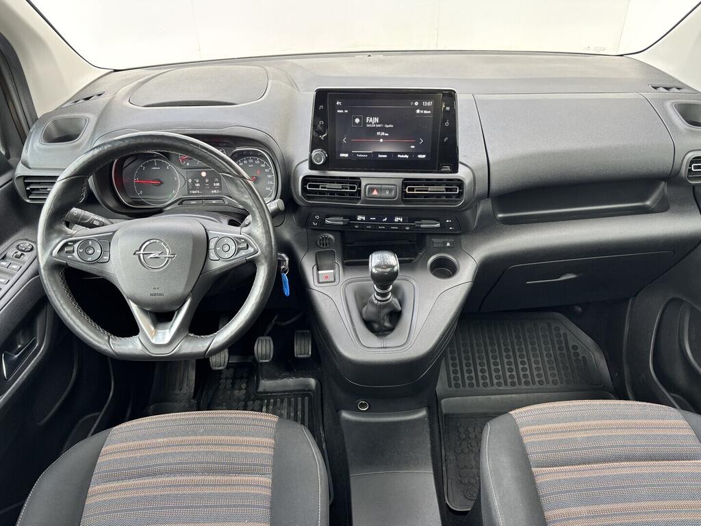 OZ190V01572_23.webp_COMBO  1.5 tdci 96 kW manuál