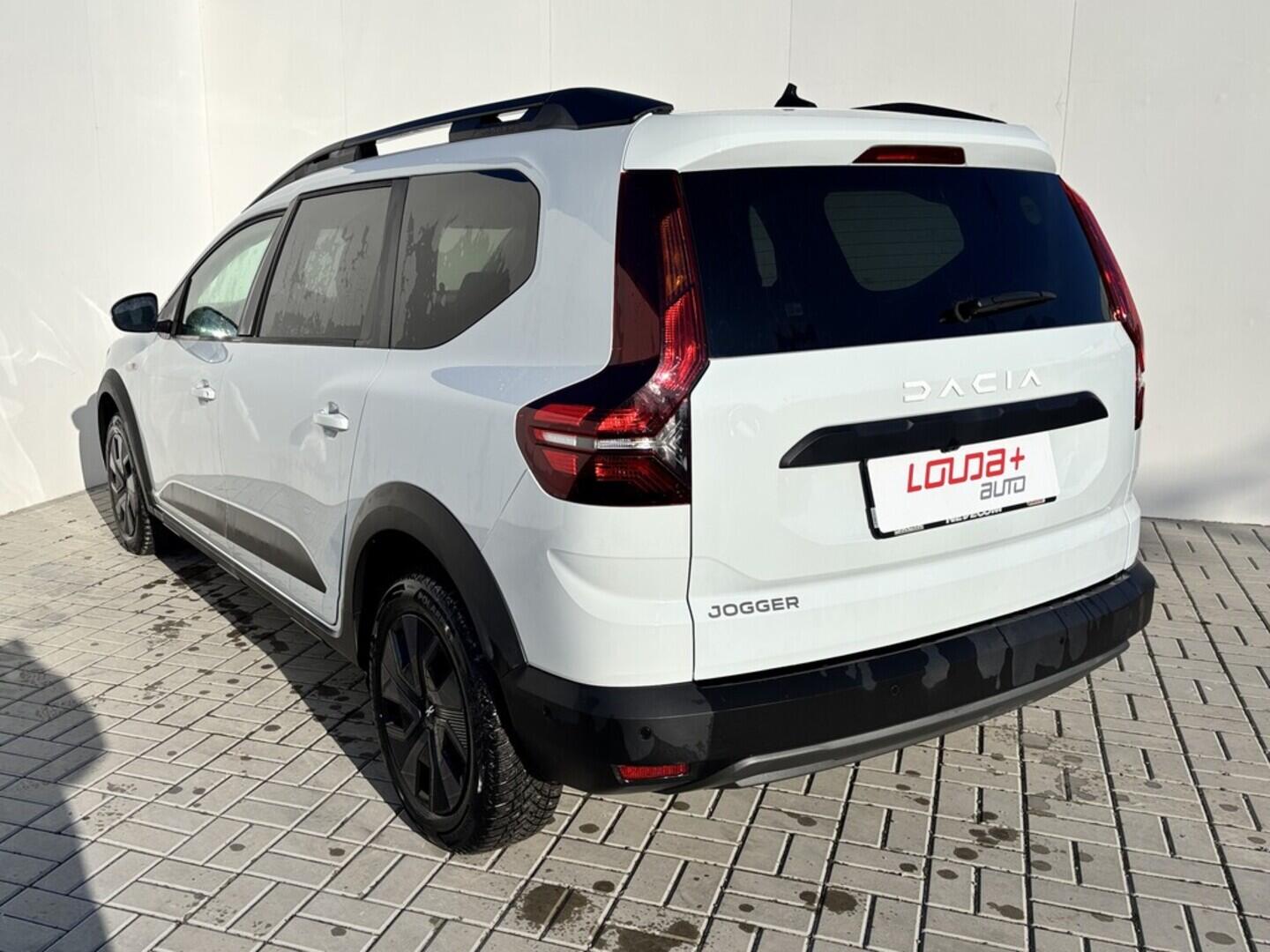 OZ190V01574_12.webp_JOGGER expression 1.0 TCe 67 kW manuál