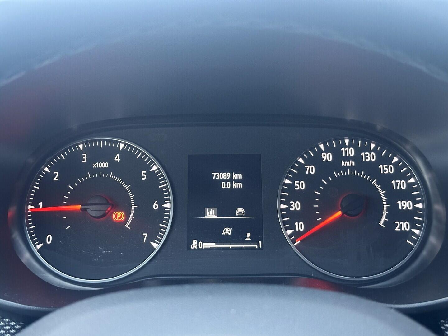 OZ190V01579_19.webp_JOGGER Extreme 1.0 TCe 67 kW manuál