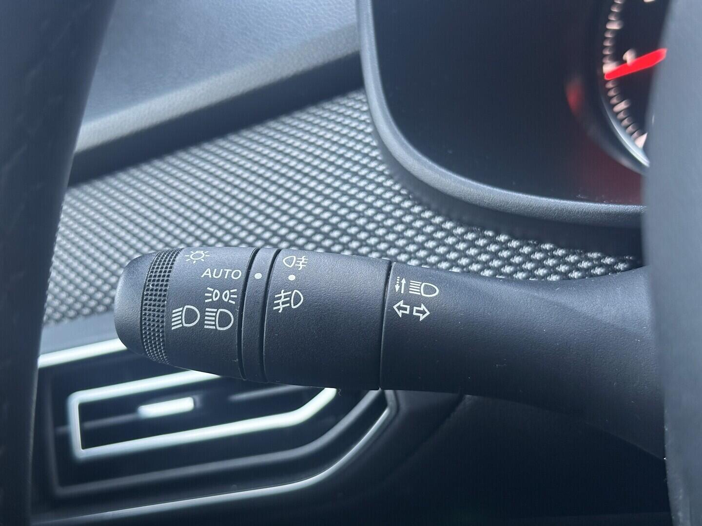 OZ190V01579_27.webp_JOGGER Extreme 1.0 TCe 67 kW manuál