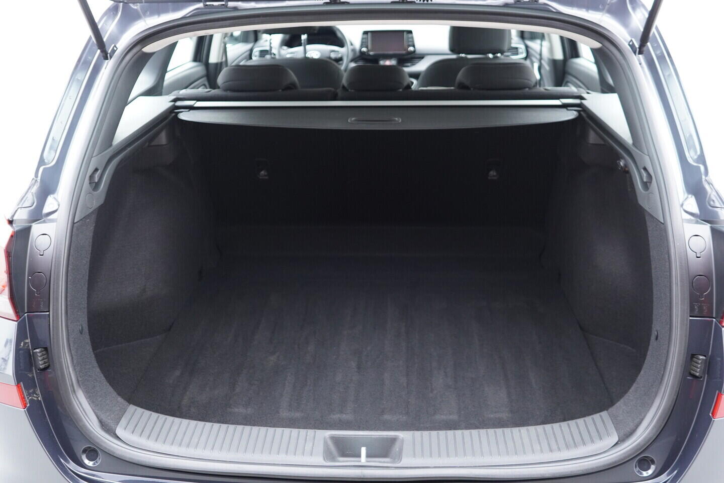 OZ190V01580_37.webp_I30  1.0 T-GDI 88 kW manuál, DPH