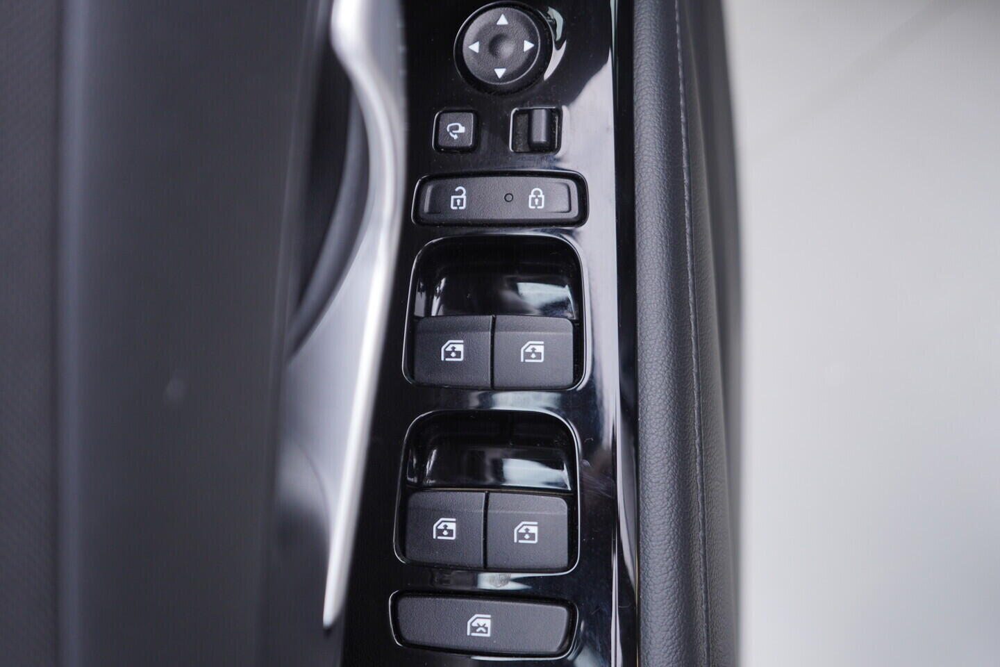 OZ190V01585_20.webp_TUCSON SMART NAV 1.6 HEV 132 kW automat