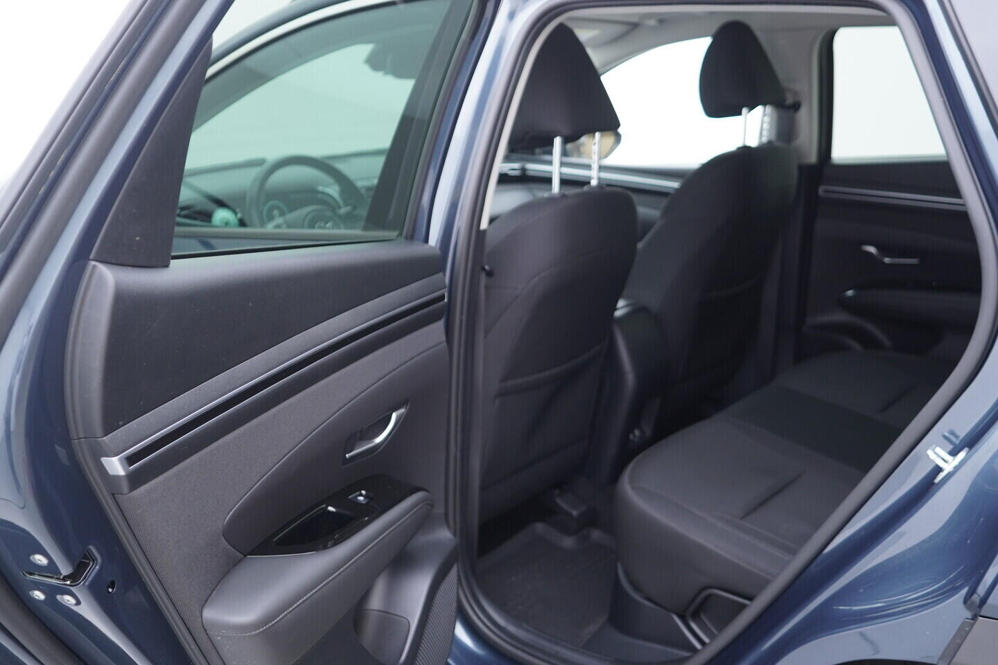 OZ190V01585_34.webp_TUCSON SMART NAV 1.6 HEV 132 kW automat