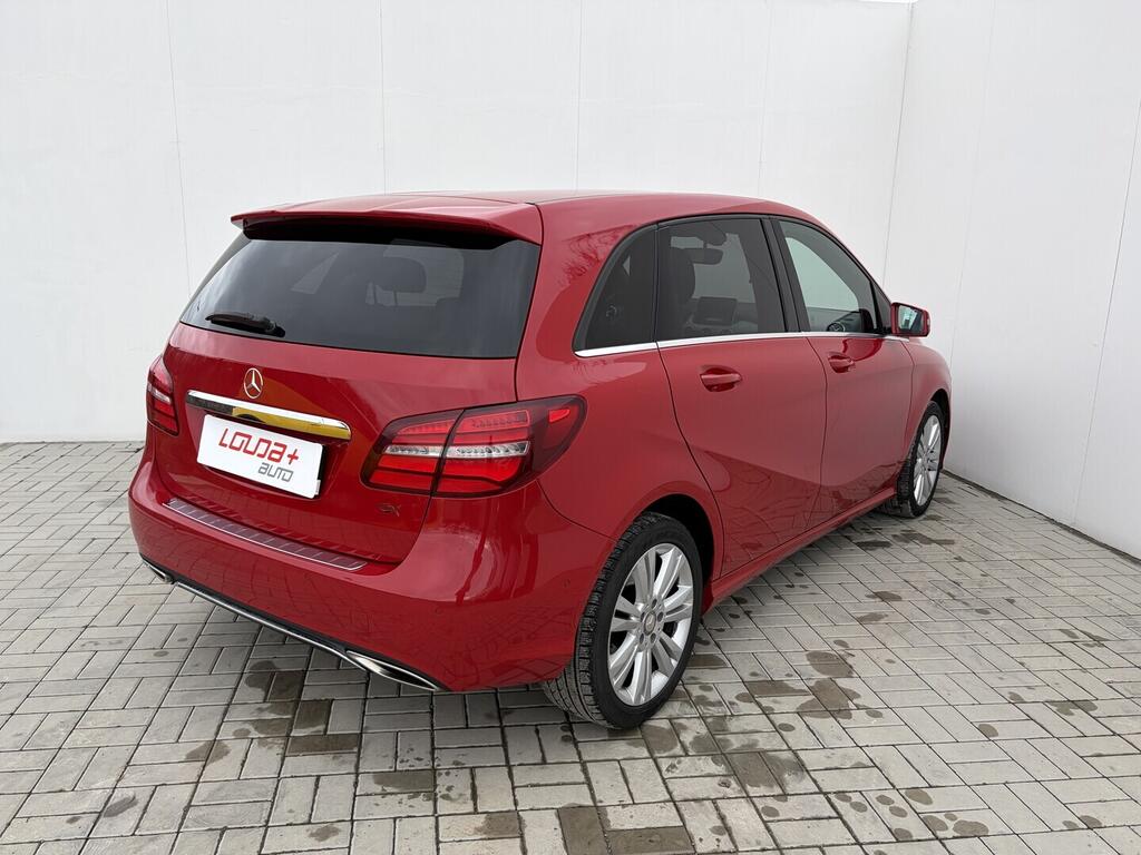 OZ190V01588_14.webp_B180  1.5 180D 80 kW automat