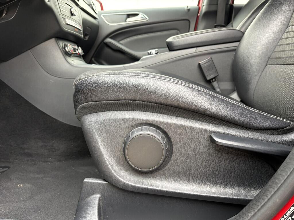 OZ190V01588_21.webp_B180  1.5 180D 80 kW automat