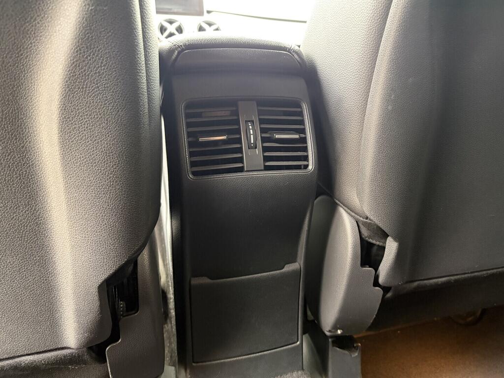 OZ190V01588_44.webp_B180  1.5 180D 80 kW automat