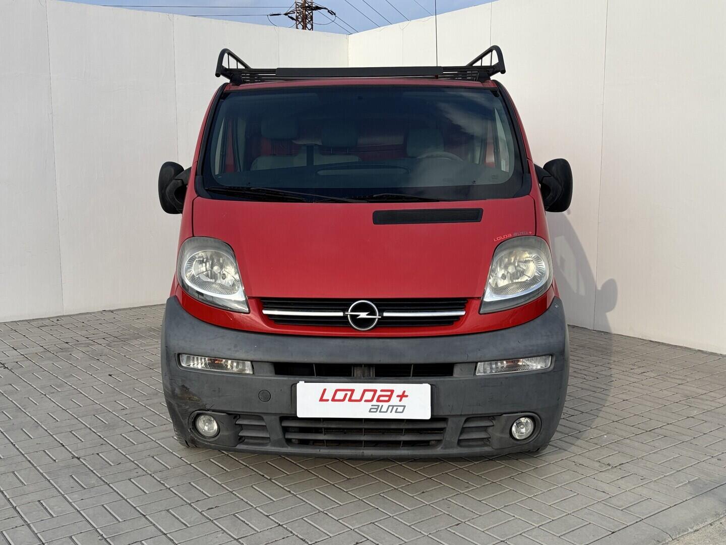 OZ190V01589_11.webp_VIVARO  1.9 Dti 74 kW manuál, DPH