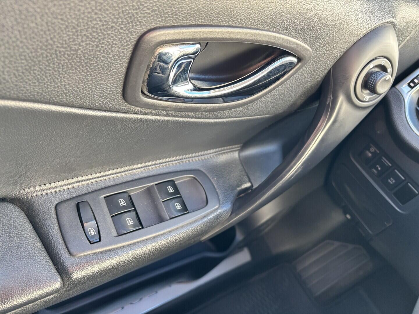 OZ190V01591_24.webp_KOLEOS  2.0 DCI 110 kW automat