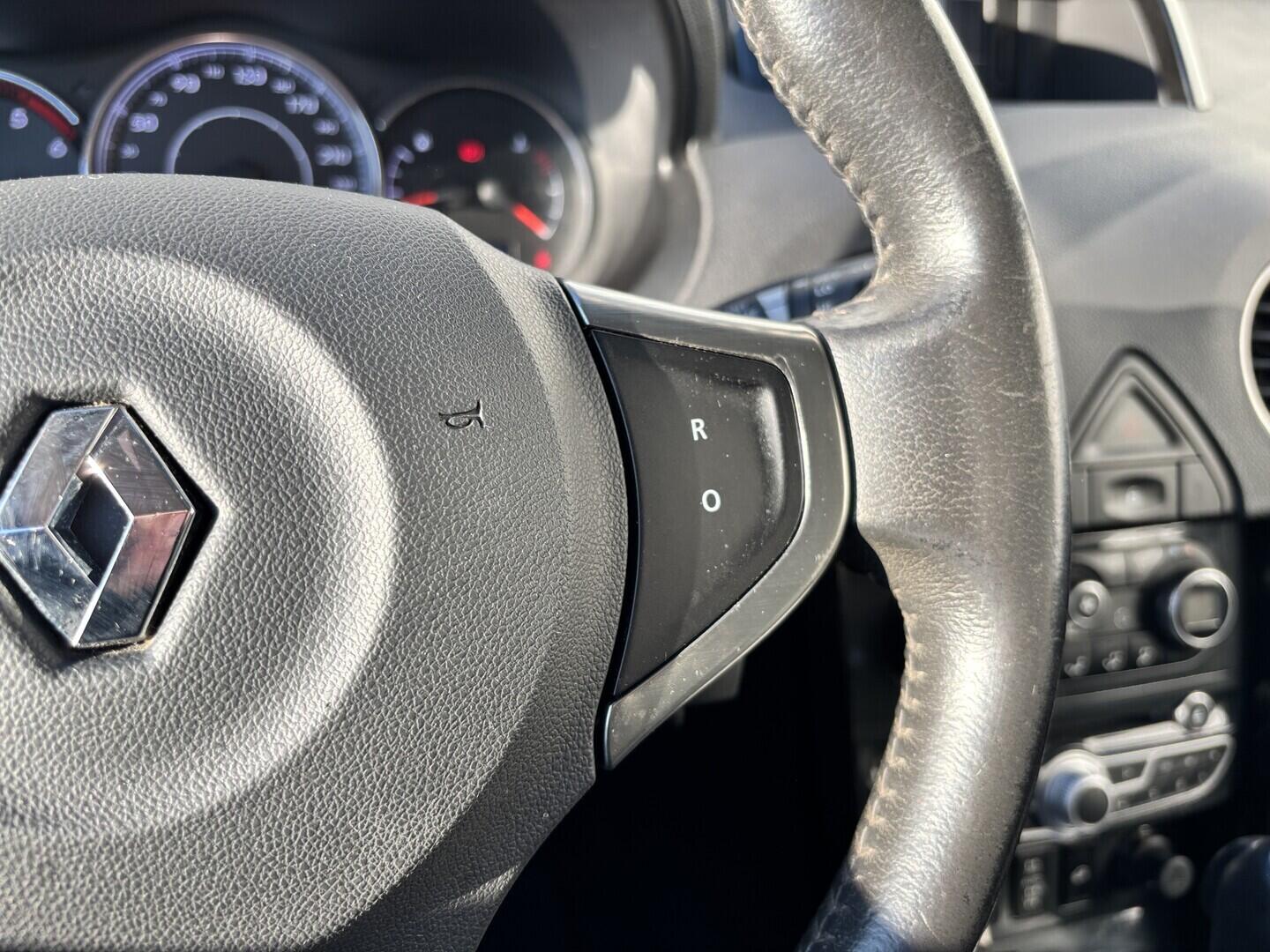 OZ190V01591_27.webp_KOLEOS  2.0 DCI 110 kW automat