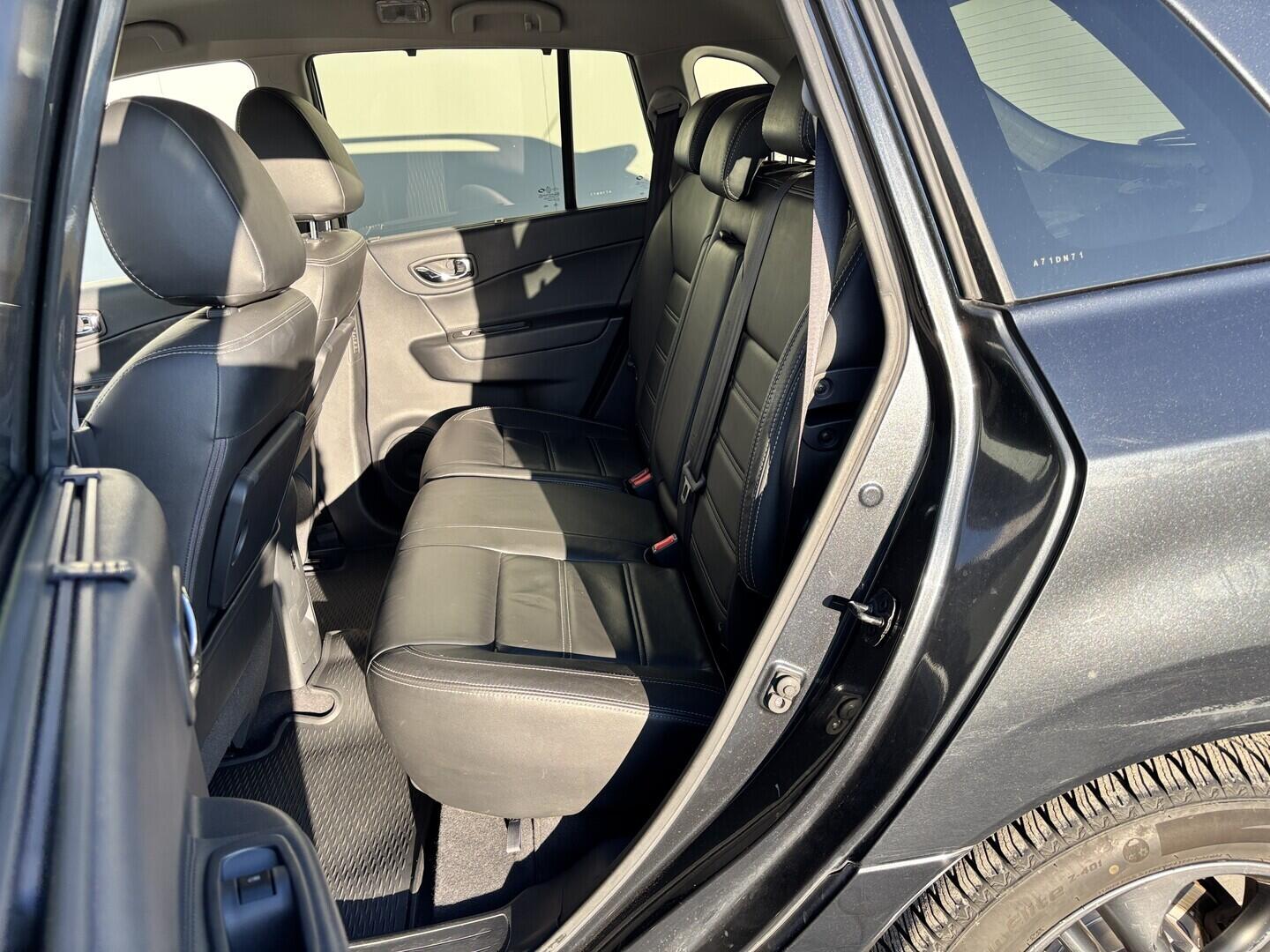 OZ190V01591_37.webp_KOLEOS  2.0 DCI 110 kW automat