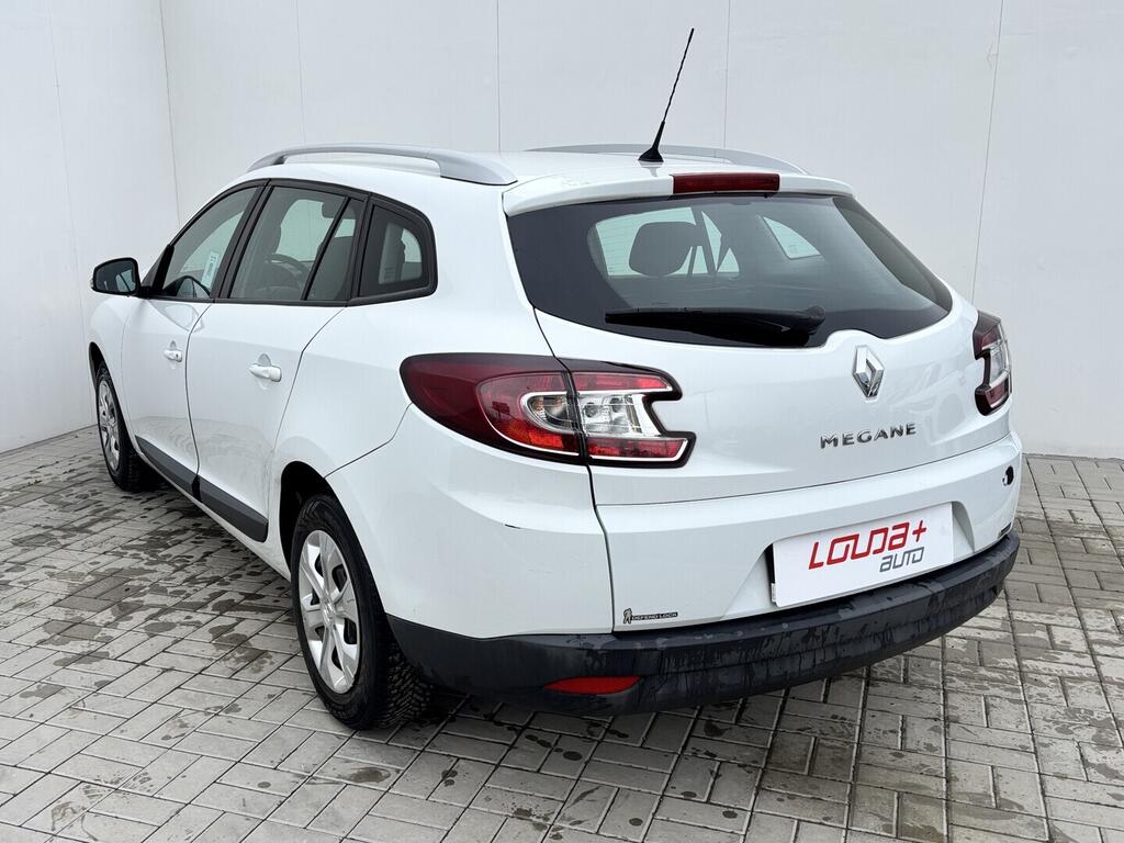 OZ190V01595_16.webp_MÉGANE DYNAMIQUE 1.6 SCe 81 kW manuál