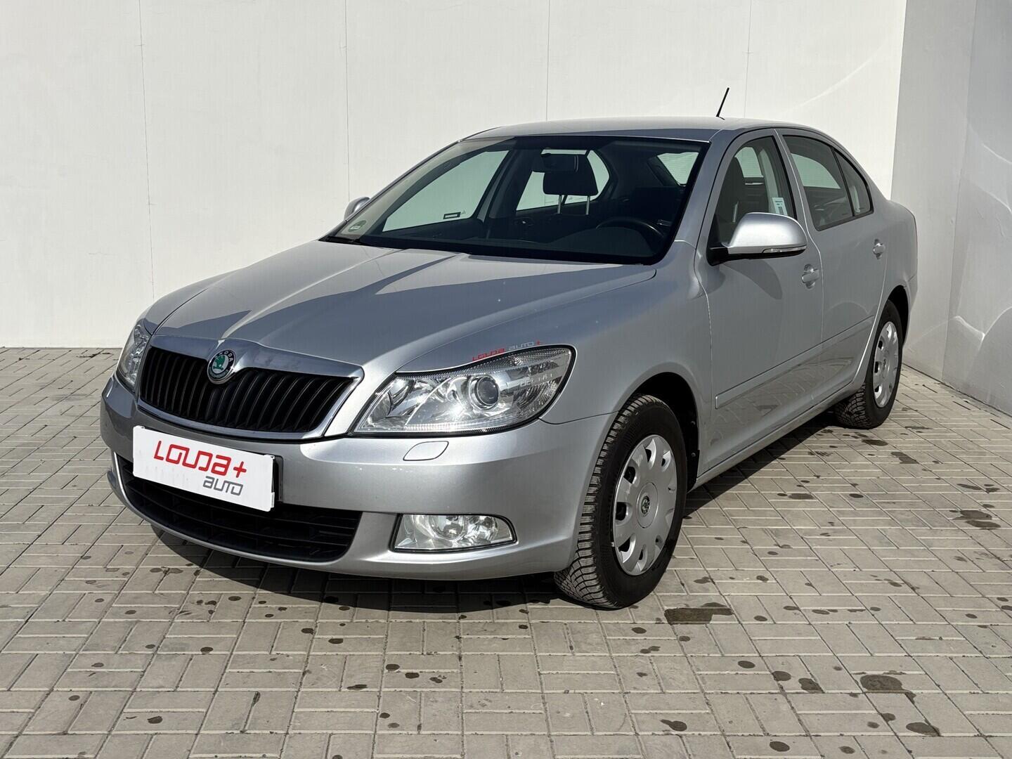 OZ190V01602_10.webp_OCTAVIA Elegance 2.0 TDI 103 kW automat