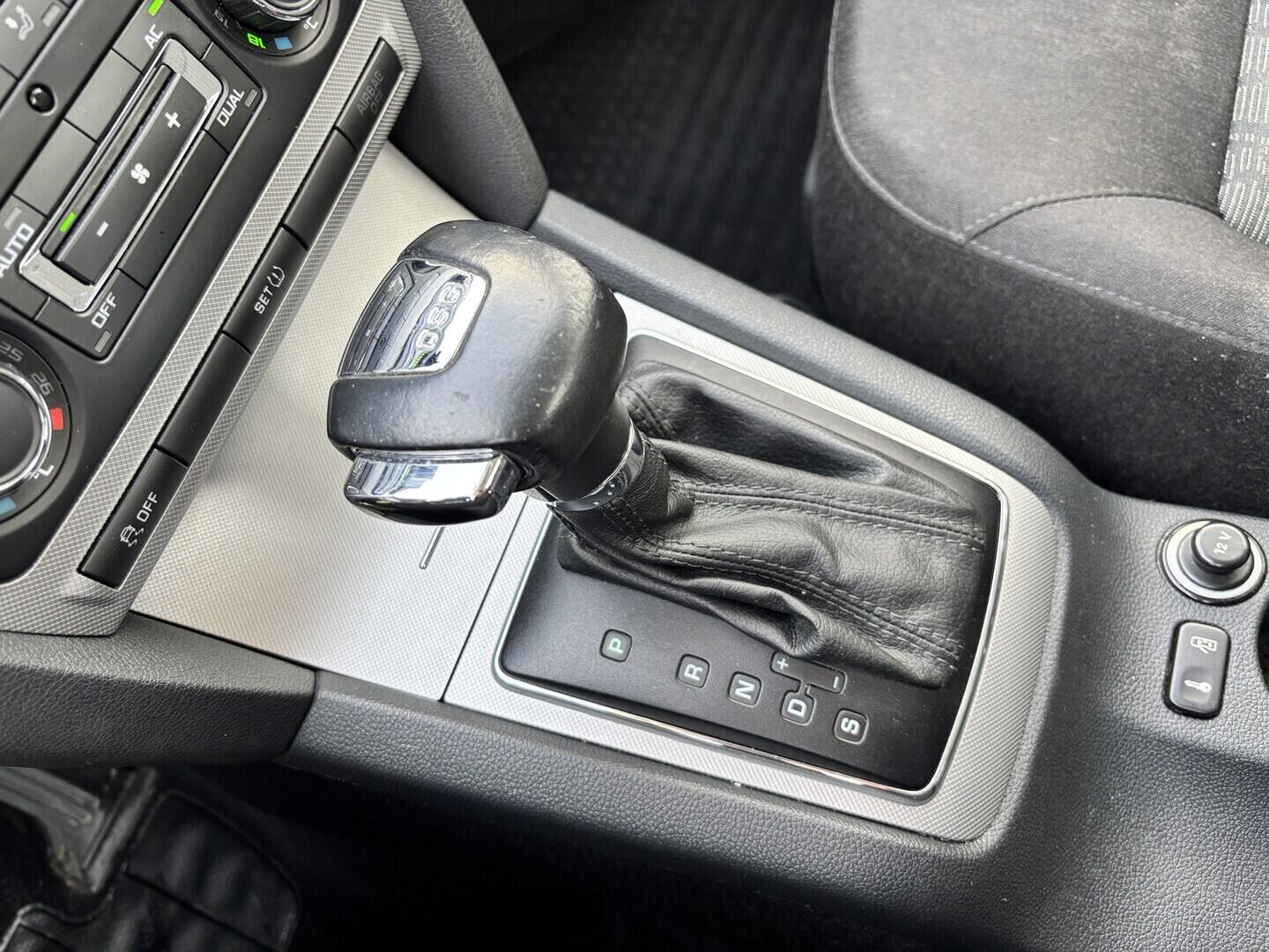 OZ190V01602_30.webp_OCTAVIA Elegance 2.0 TDI 103 kW automat