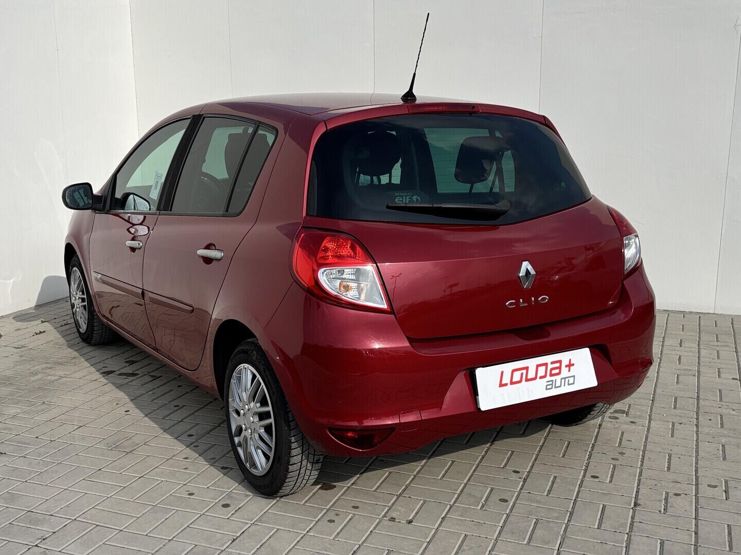 OZ190V01603_16.webp_CLIO  1.1 SCe 55 kW manuál