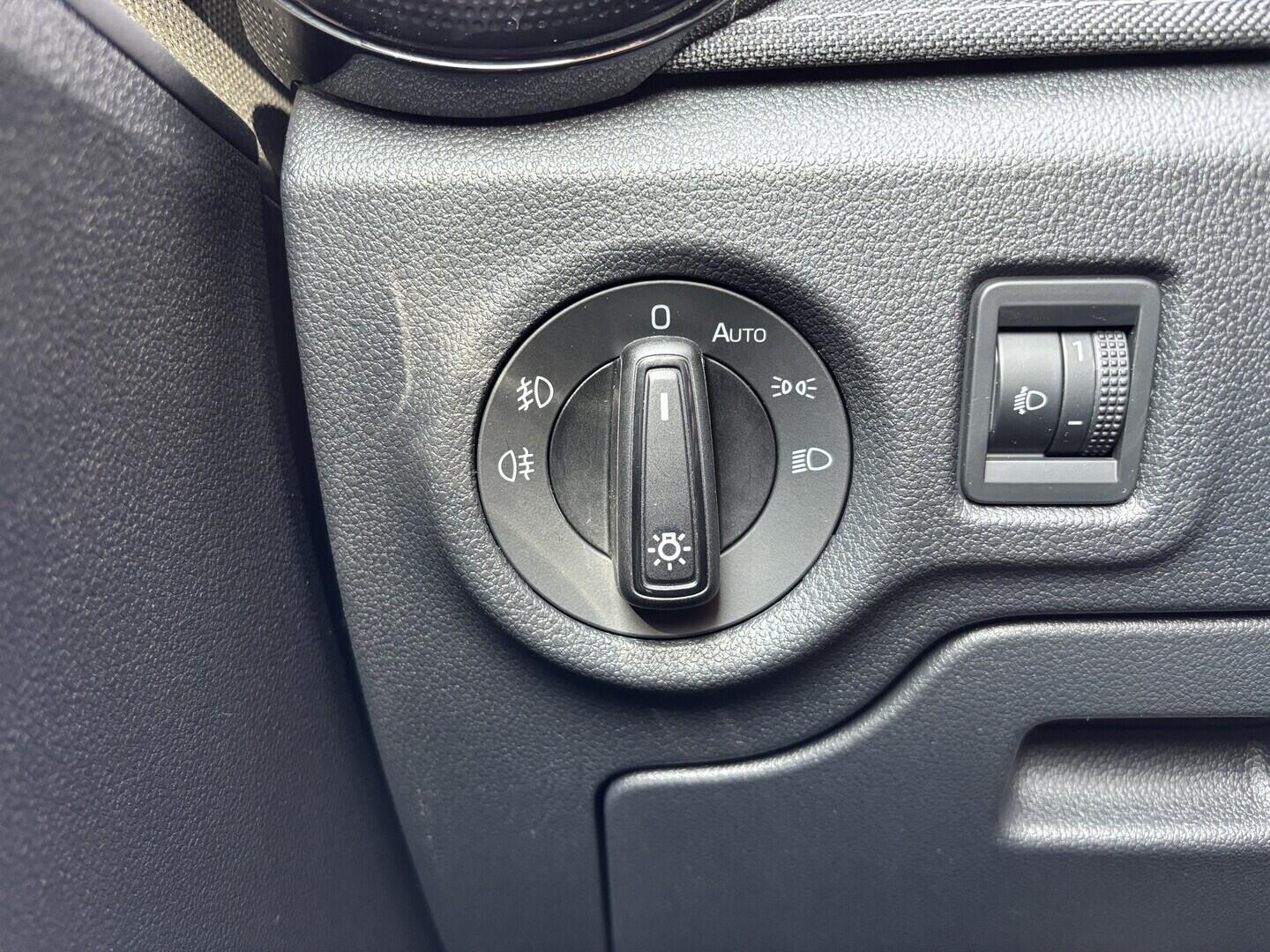 OZ190V01605_25.webp_FABIA Style 1.0 TSI 70 kW manuál