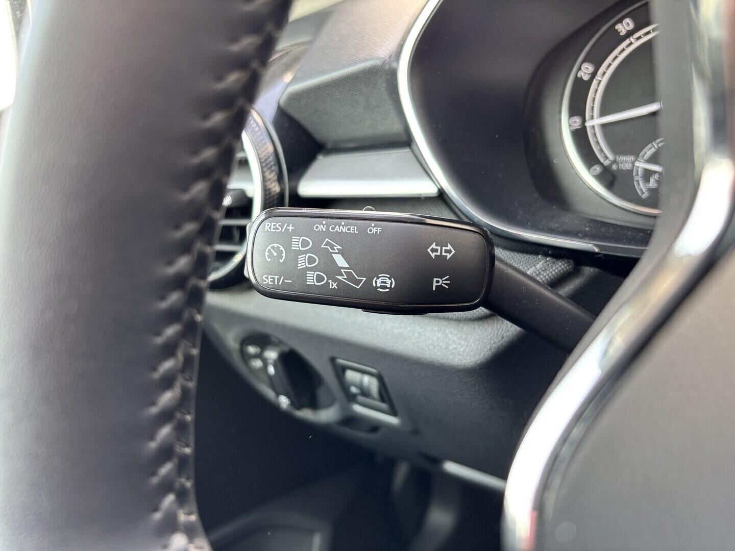 OZ190V01605_28.webp_FABIA Style 1.0 TSI 70 kW manuál