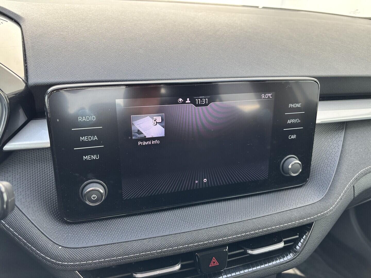 OZ190V01605_30.webp_FABIA Style 1.0 TSI 70 kW manuál