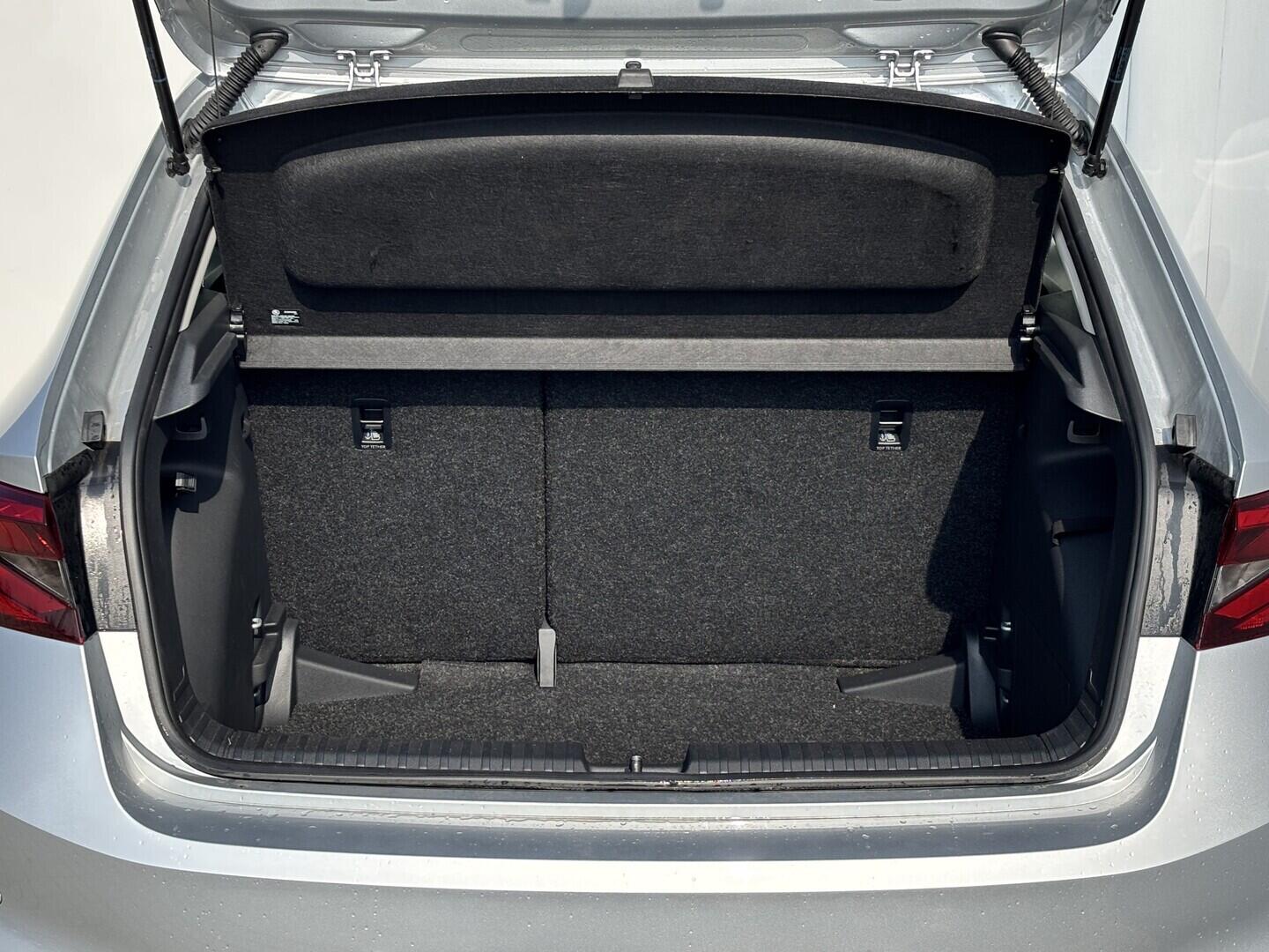 OZ190V01605_40.webp_FABIA Style 1.0 TSI 70 kW manuál