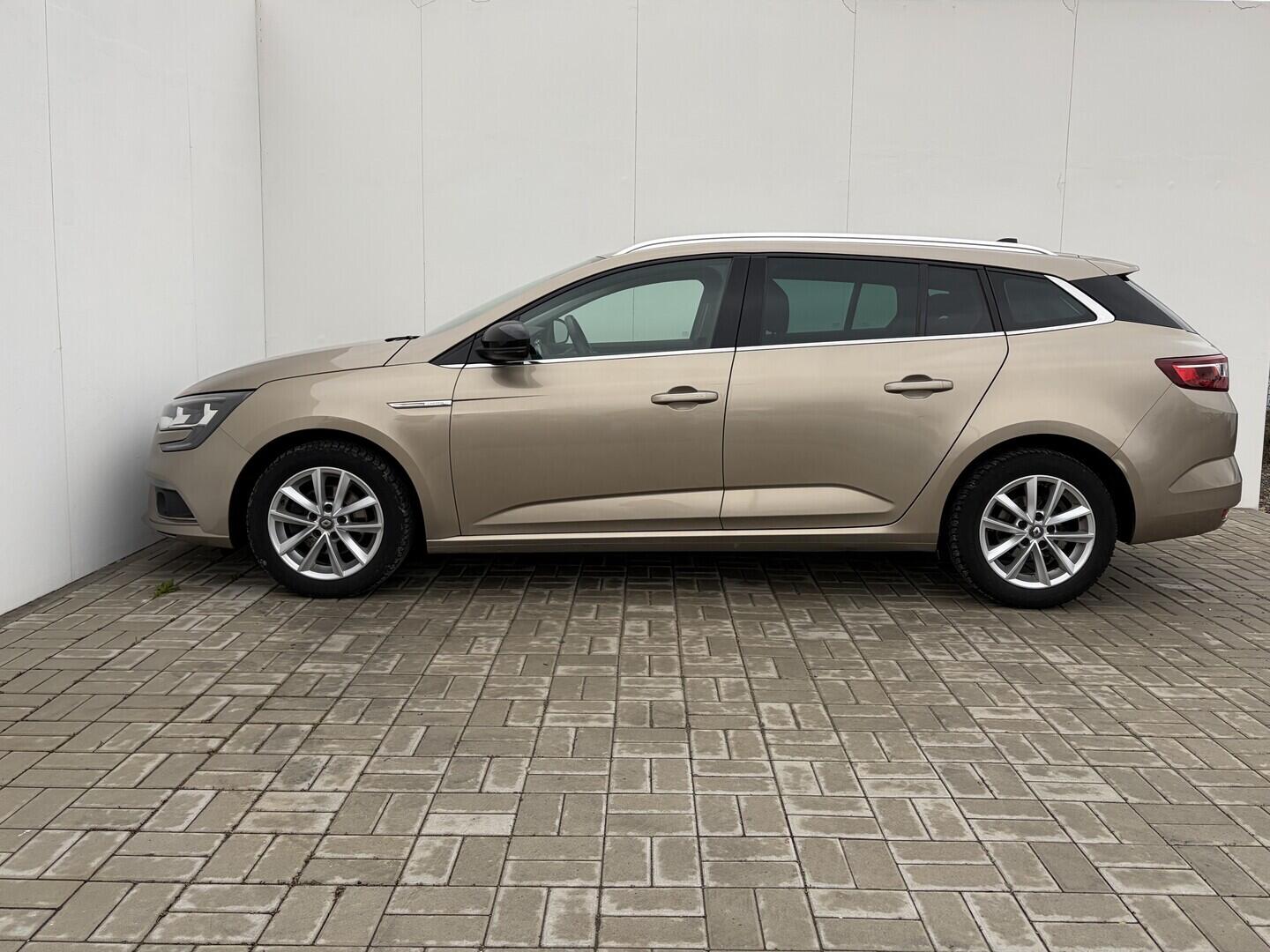 OZ190V01608_17.webp_MÉGANE Limited 1.2 TCe 97 kW manuál