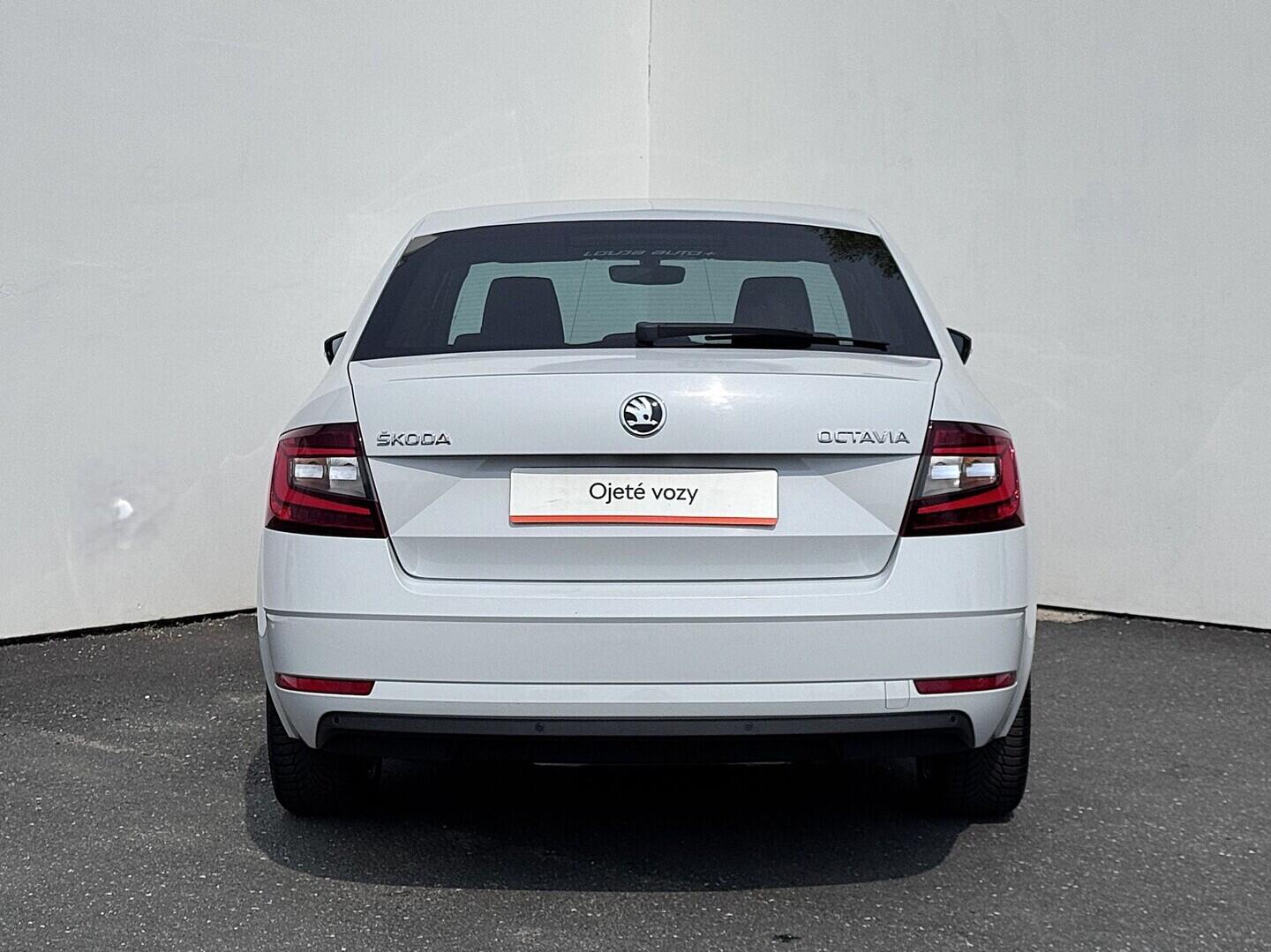 OZ190V01609_17.webp_OCTAVIA Style 1.0 TSI 85 kW manuál