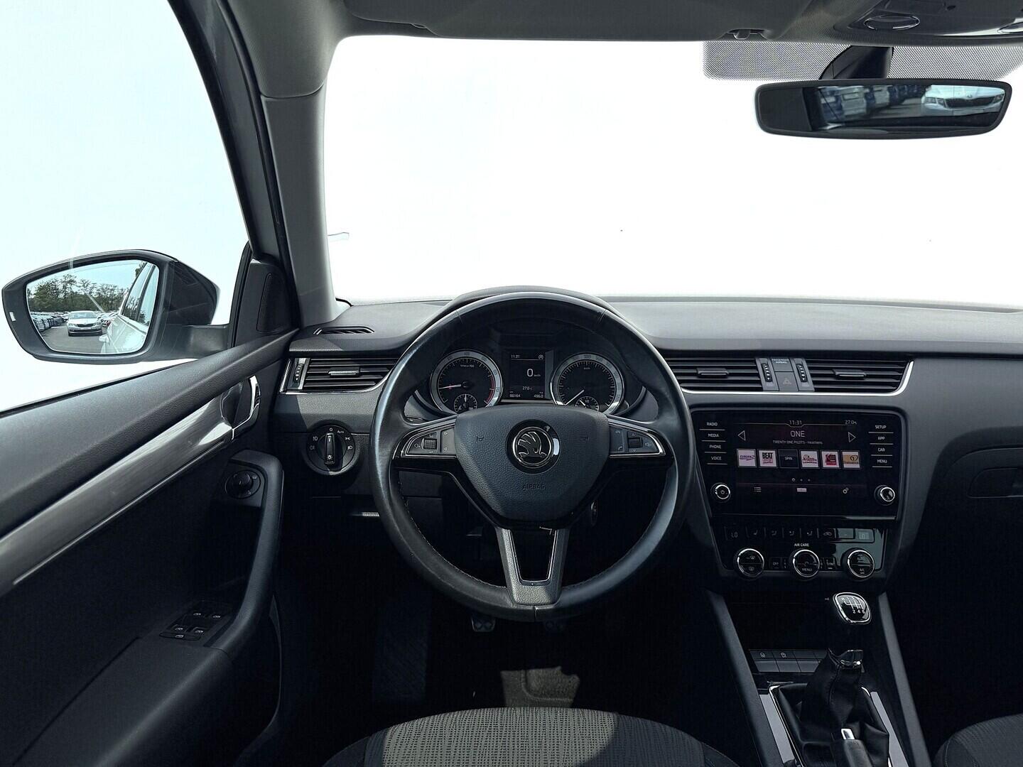 OZ190V01609_23.webp_OCTAVIA Style 1.0 TSI 85 kW manuál