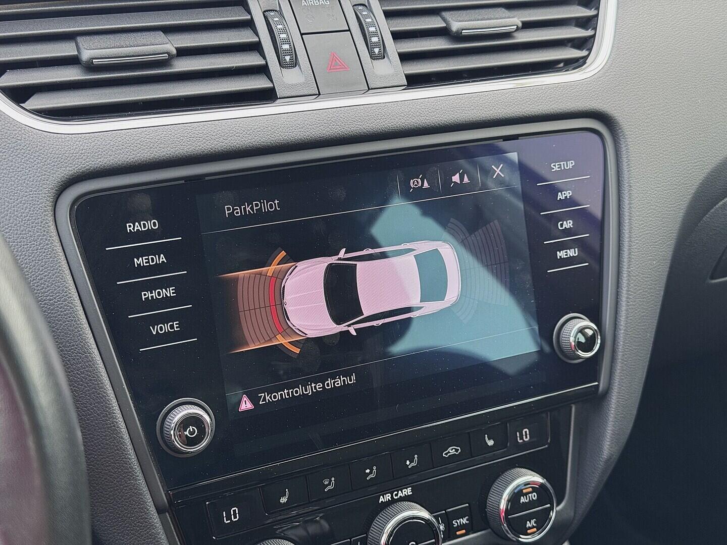 OZ190V01609_28.webp_OCTAVIA Style 1.0 TSI 85 kW manuál