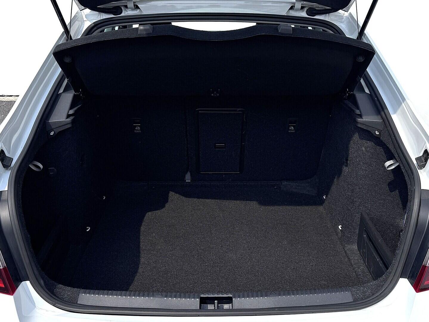 OZ190V01609_32.webp_OCTAVIA Style 1.0 TSI 85 kW manuál