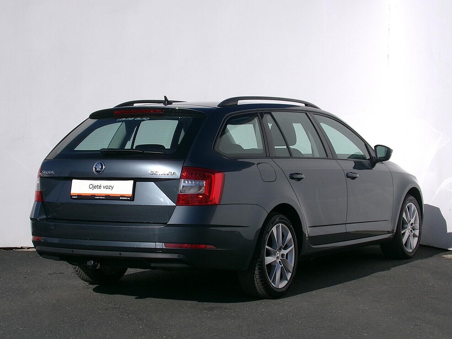 OZ190V01611_11.webp_OCTAVIA Ambition 1.5 TSI 110 kW automat