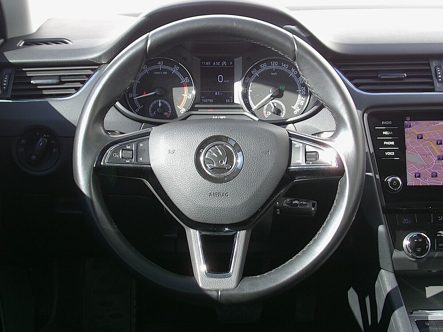 OZ190V01611_23.webp_OCTAVIA Ambition 1.5 TSI 110 kW automat