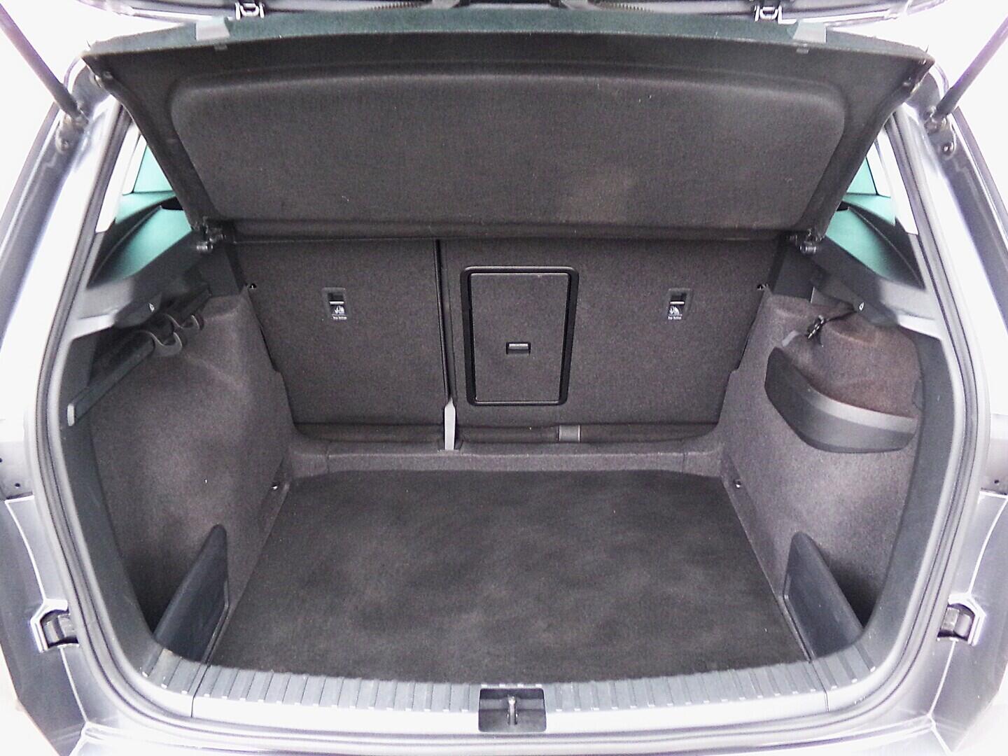 OZ190V01613_36.webp_KAROQ Style 1.5 TSI 110 kW automat