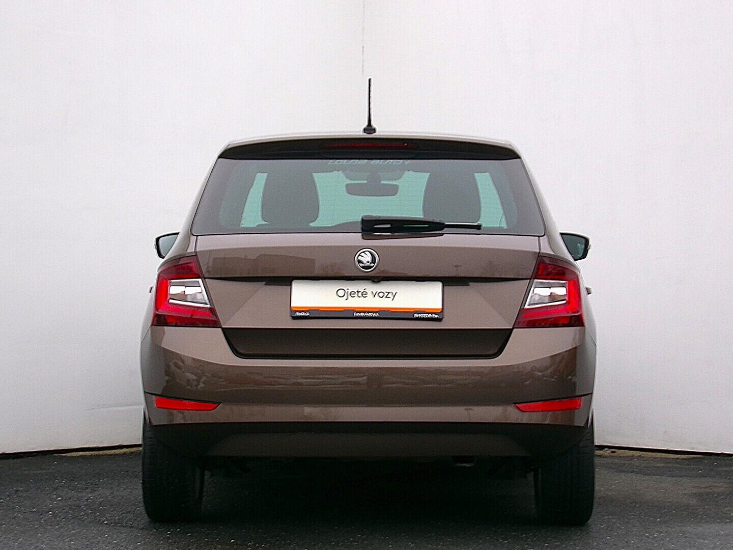 OZ190V01617_17.webp_FABIA Style 1.0 TSI 70 kW manuál, DPH