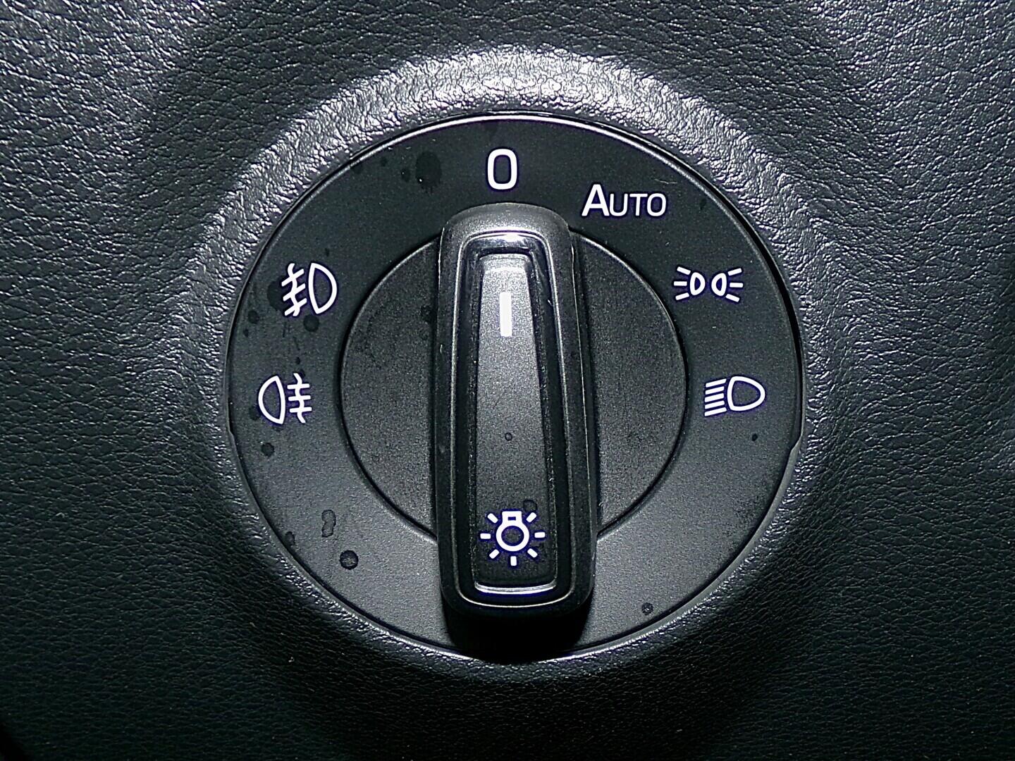 OZ190V01617_22.webp_FABIA Style 1.0 TSI 70 kW manuál, DPH