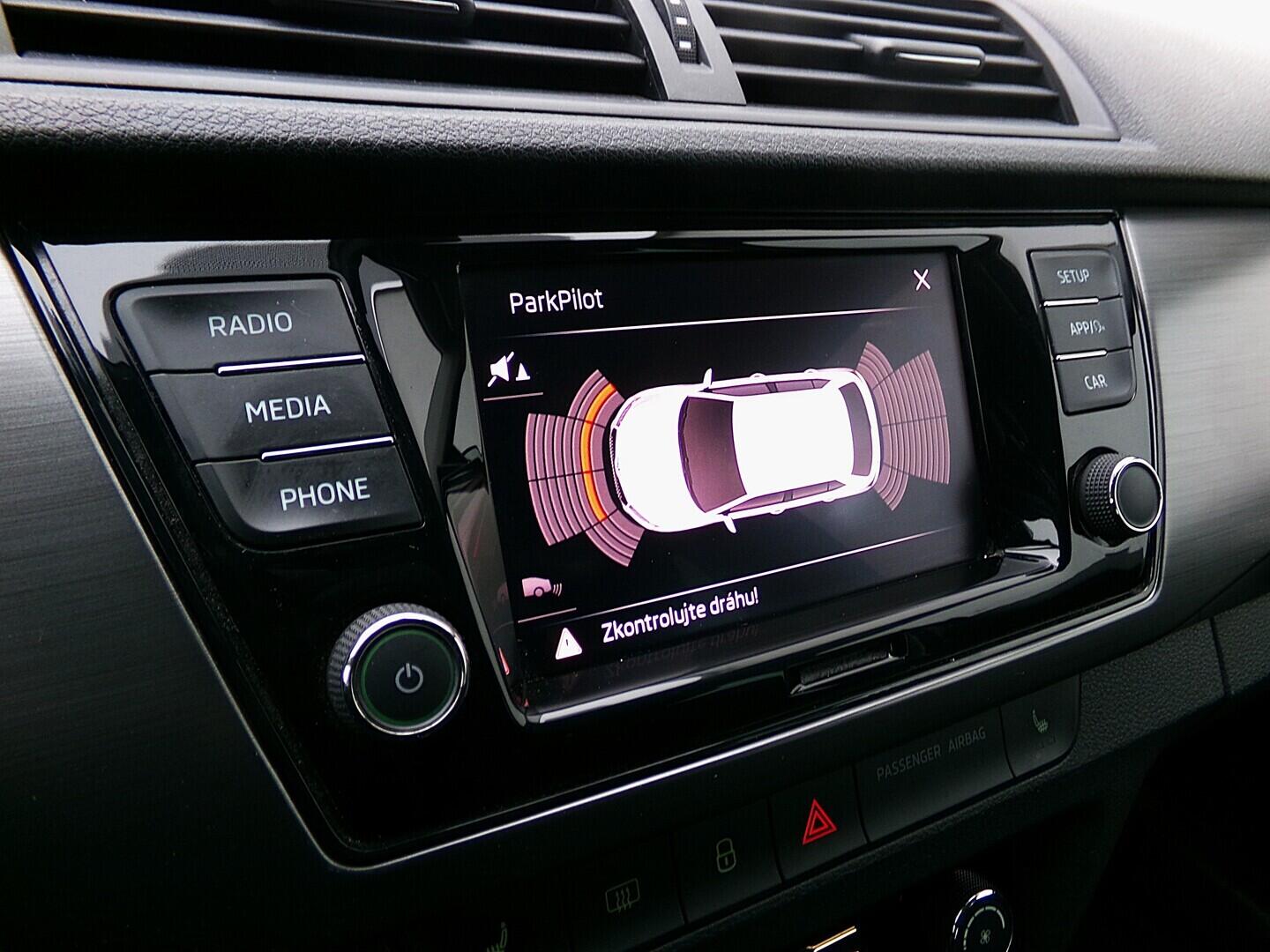 OZ190V01617_27.webp_FABIA Style 1.0 TSI 70 kW manuál, DPH