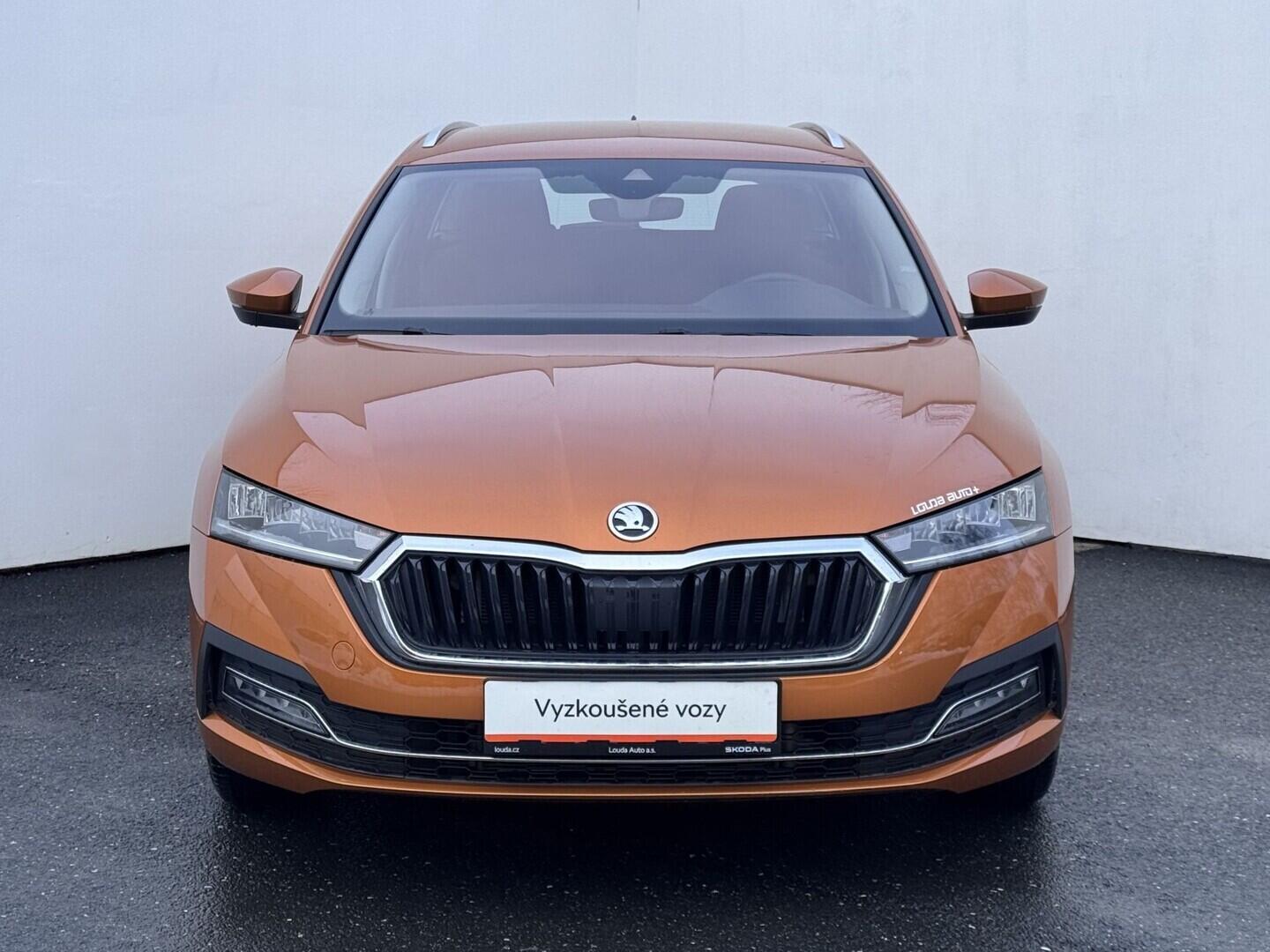 OZ190V01618_13.webp_OCTAVIA Style 1.5 TSI 110 kW manuál, DPH