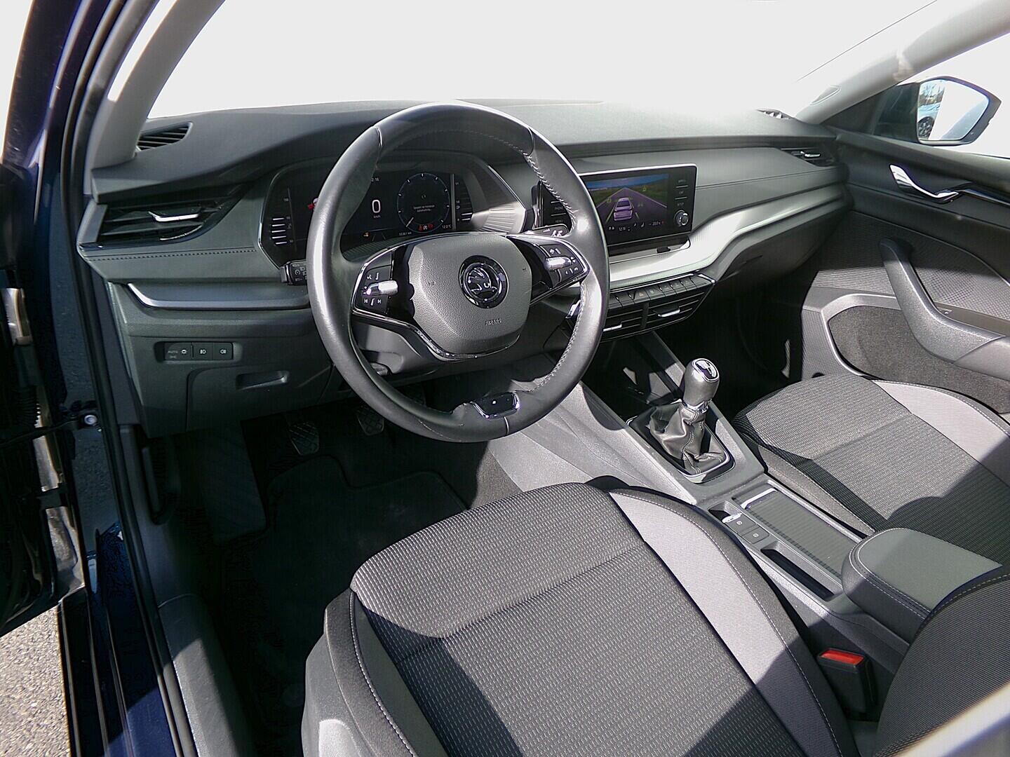 OZ190V01619_19.webp_OCTAVIA Ambition Plus 1.5 TSI 110 kW manuál