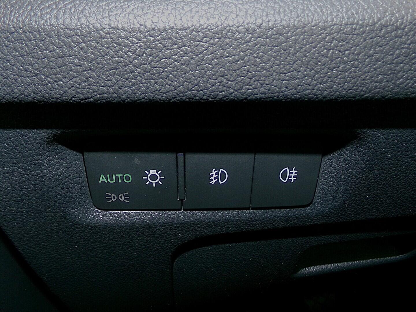 OZ190V01619_22.webp_OCTAVIA Ambition Plus 1.5 TSI 110 kW manuál