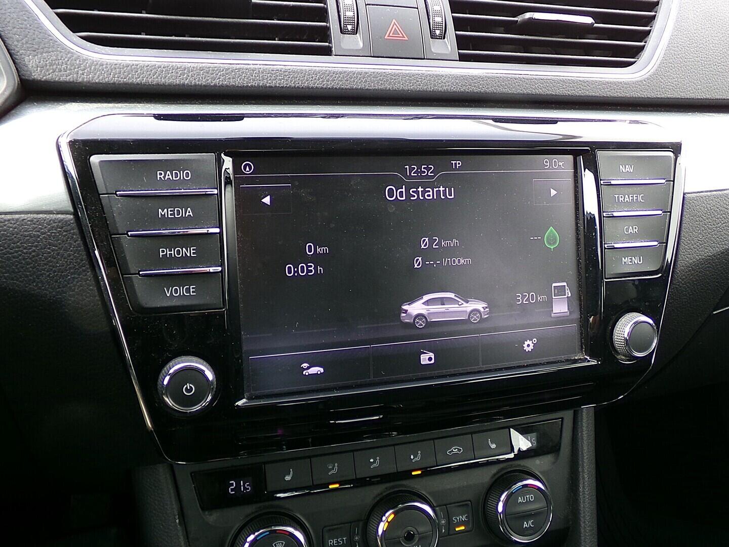 OZ190V01620_28.webp_SUPERB Style 2.0 TDI 110 kW automat