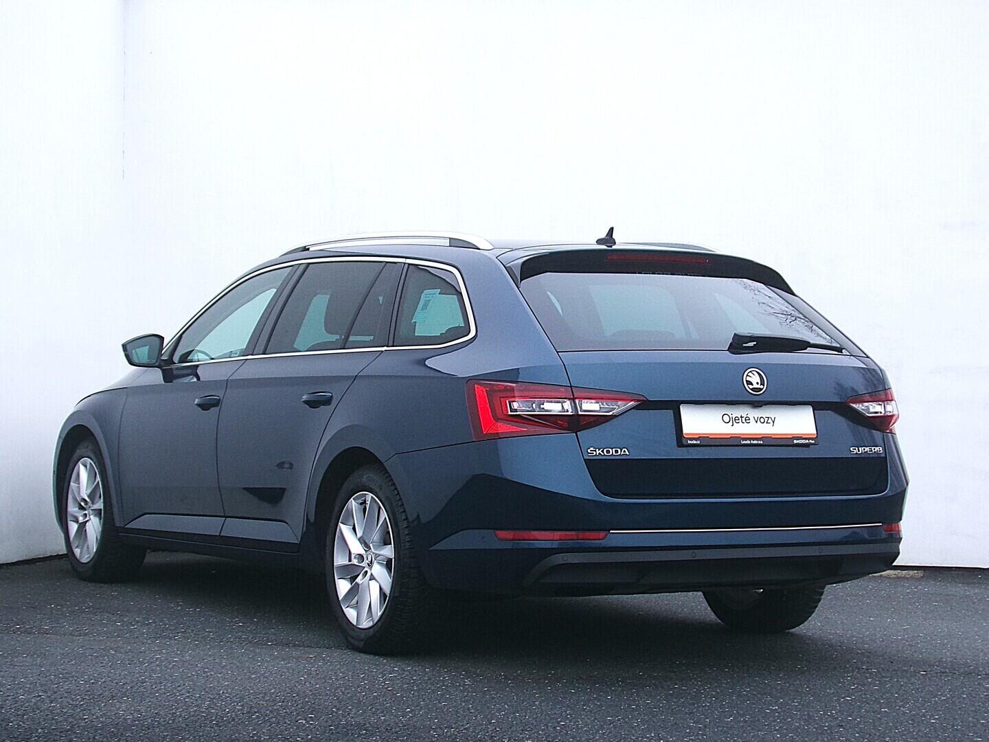 OZ190V01621_15.webp_SUPERB Style 1.6 TDI 88 kW automat