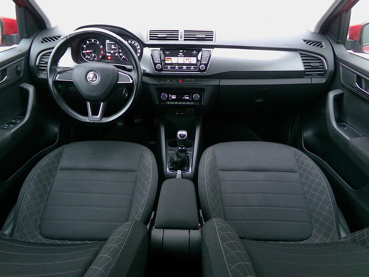 OZ190V01623_18.webp_FABIA Ambition 1.2 TSI 66 kW manuál