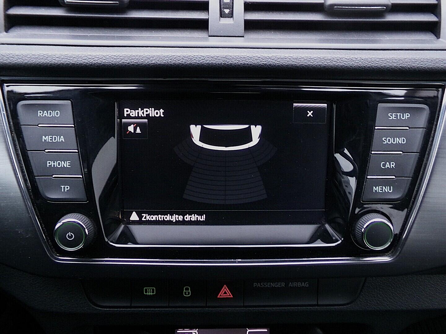 OZ190V01623_27.webp_FABIA Ambition 1.2 TSI 66 kW manuál