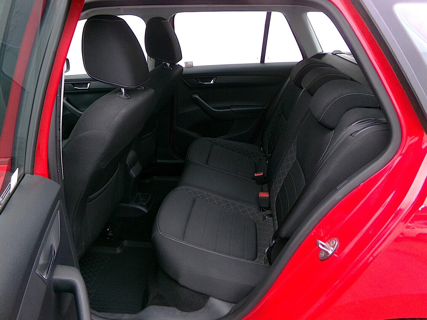 OZ190V01623_30.webp_FABIA Ambition 1.2 TSI 66 kW manuál