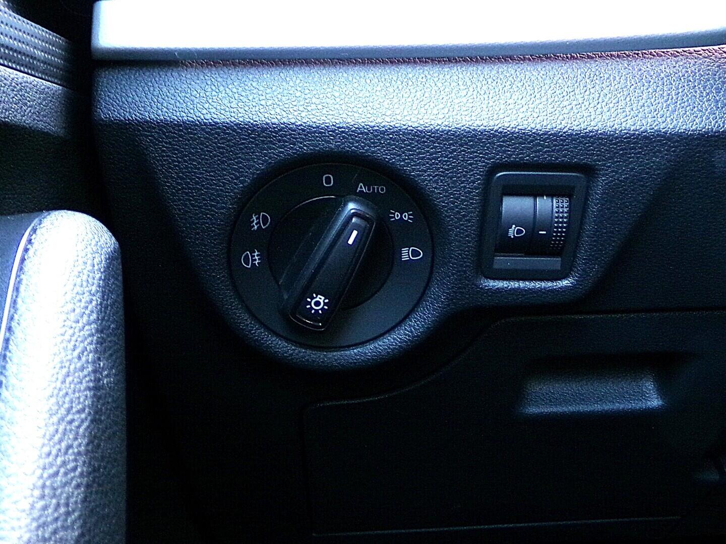 OZ190V01624_20.webp_SCALA Ambition 1.0 TSI 81 kW automat, DPH