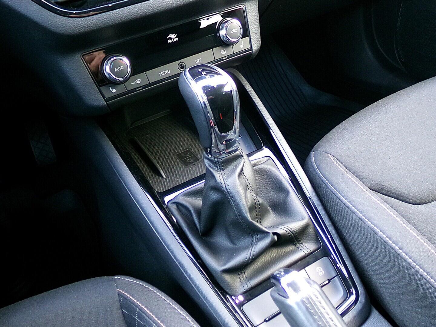 OZ190V01624_21.webp_SCALA Ambition 1.0 TSI 81 kW automat, DPH