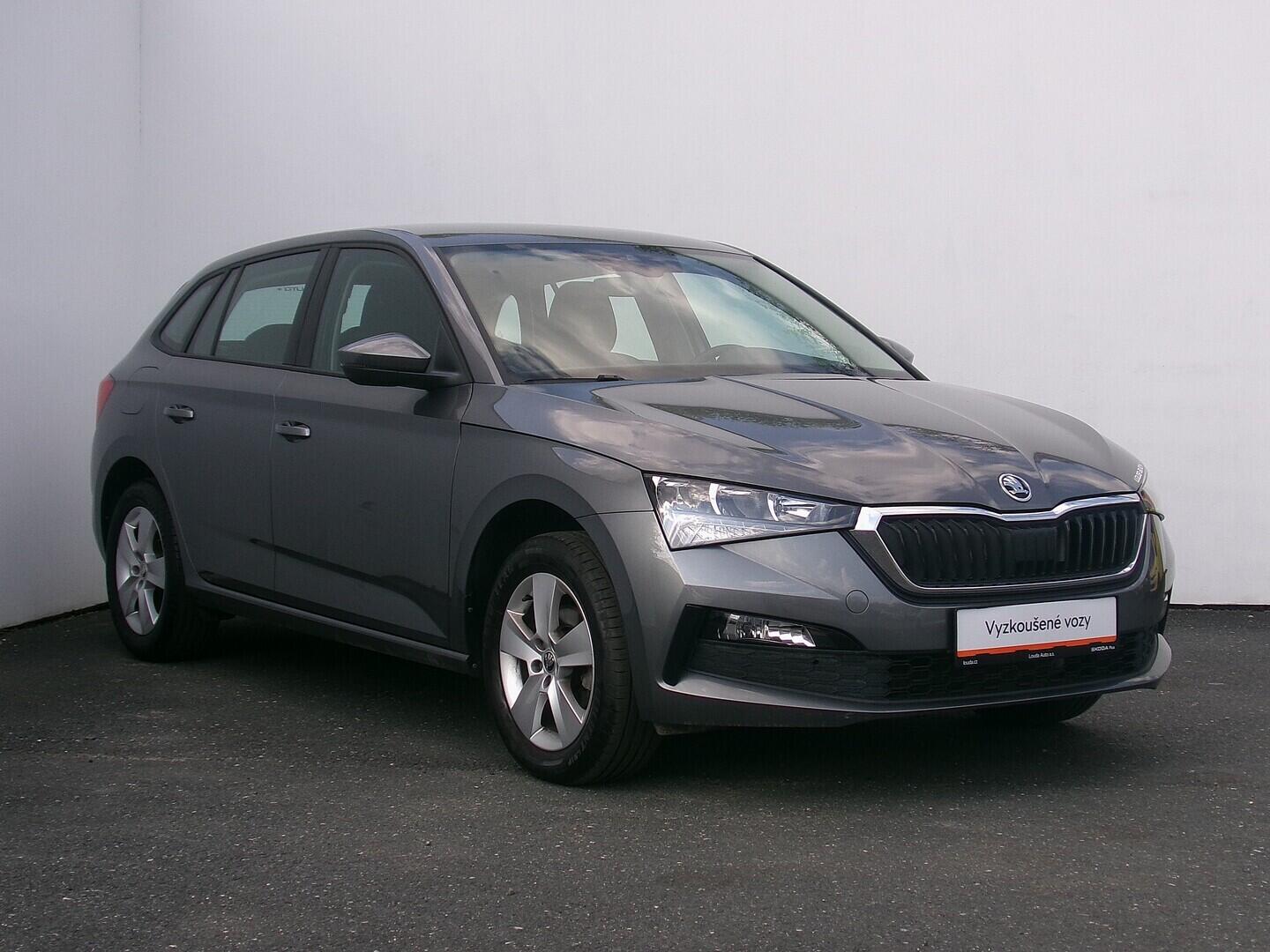 OZ190V01625_14.webp_SCALA Ambition 1.0 TSI 81 kW manuál, DPH