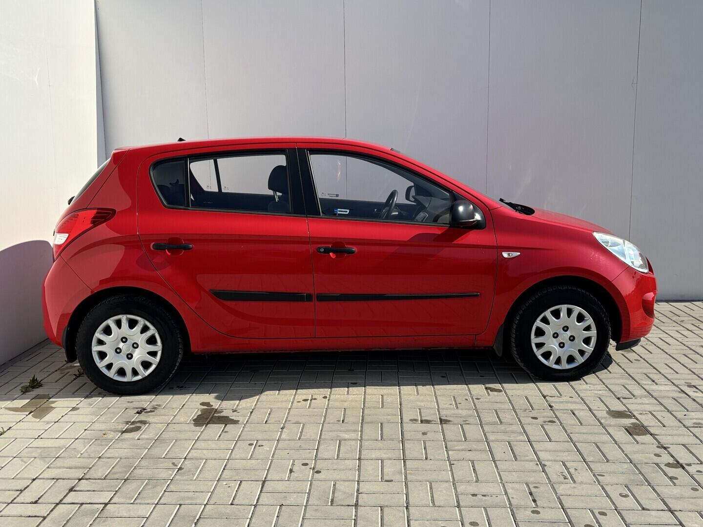 OZ190V01631_13.webp_I20  1.2 MPI 57 kW manuál