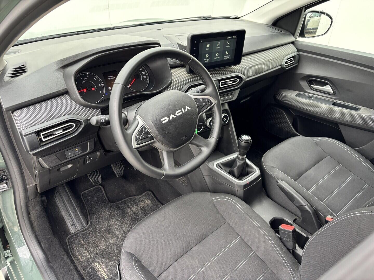 OZ190V01632_19.webp_JOGGER expression 1.0 TCe 74 kW manuál, DPH